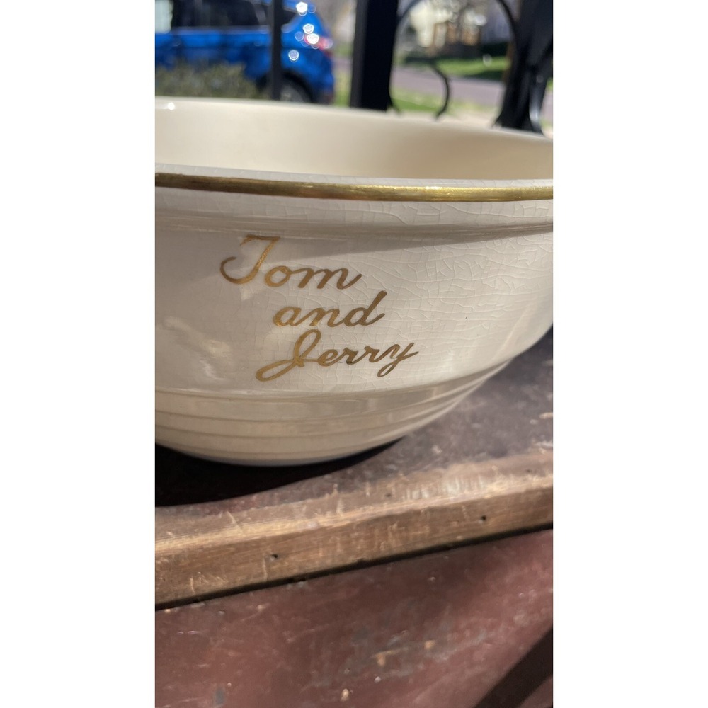 Tom & Jerry Universal Potteries Antique Bowl 4 Cups gold punch christmas xmas